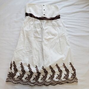 Vintage Dynamite Embroidered A-line Strapless Smocked Scallop Hem Dress White